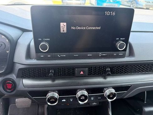 Used 2025 Honda CR-V LX image 3