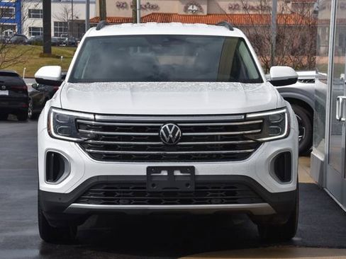 Used 2025 Volkswagen Atlas SE image 8