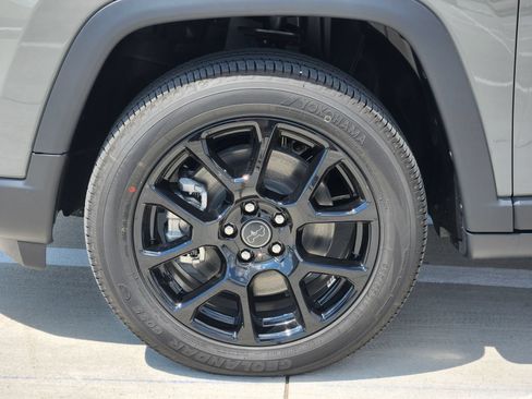 New 2026 Jeep Compass Latitude AWD/4WD image 11