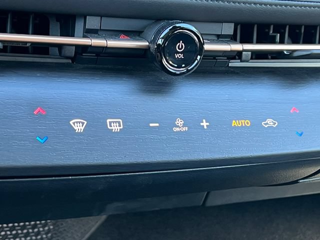 Used 2024 Nissan Ariya AWD image 28