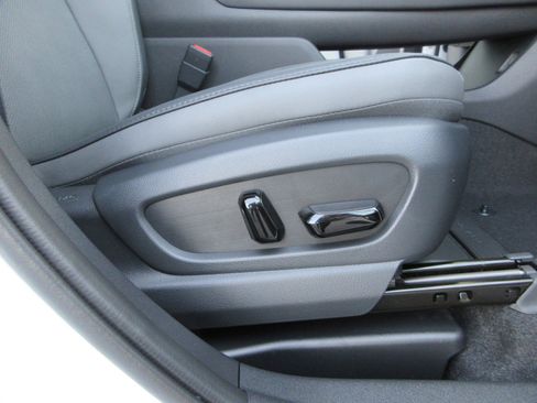 New 2026 Lexus RZ 450e AWD w/ Cold Area Package image 25