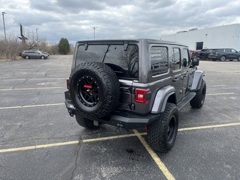 Used 2019 Jeep Wrangler Unlimited Sahara w/ Quick Order Package 24M Moab image 6