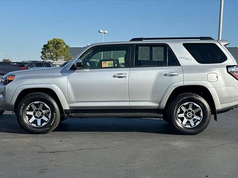 Certified 2024 Toyota 4Runner TRD Off-Road image 9
