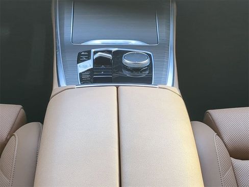 Certified 2024 BMW X5 sDrive40i w/ Premium Package image 20