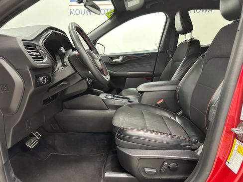 Used 2023 Ford Escape ST-Line Select w/ Tech Pack #2 image 11