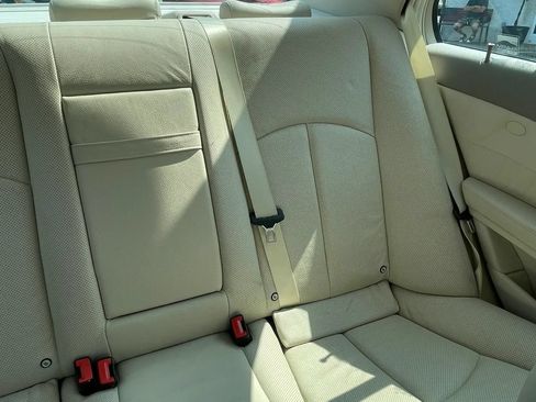 Used 2003 Mercedes-Benz E 320 Sedan image 38