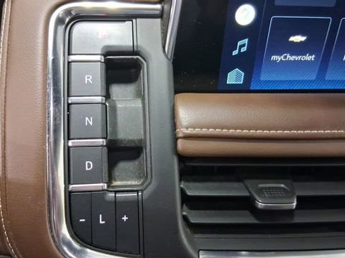 Used 2022 Chevrolet Tahoe High Country image 33