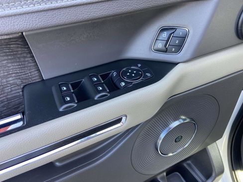 Used 2021 Ford Expedition Limited w/ Cargo Package image 8