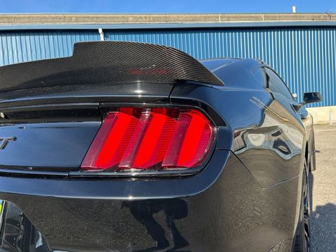 Used 2017 Ford Mustang GT Premium w/ GT Performance Package image 35