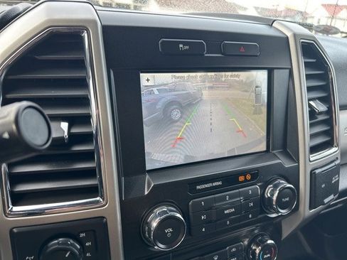 Used 2018 Ford F250 Lariat w/ Chrome Package image 29