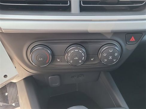 New 2026 Chevrolet Trax LS w/ LS Convenience Package image 32