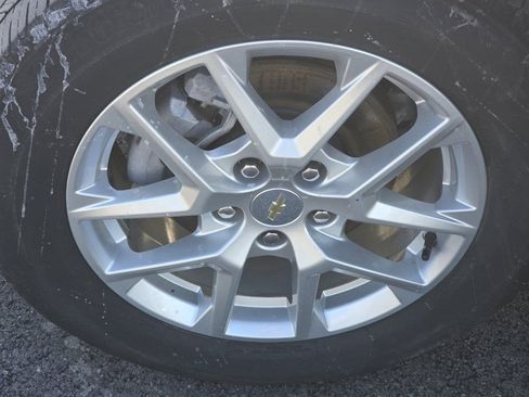 Used 2024 Chevrolet Equinox LT image 29