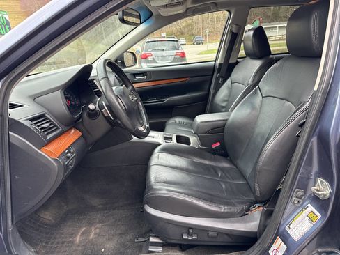 Used 2013 Subaru Outback 3.6R Limited w/ Moonroof Pkg image 11