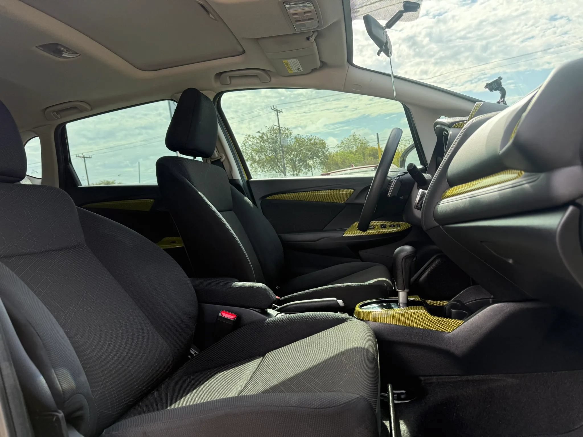 Used 2015 Honda Fit EX image 9
