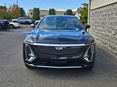 New 2026 Cadillac Lyriq Luxury image 13