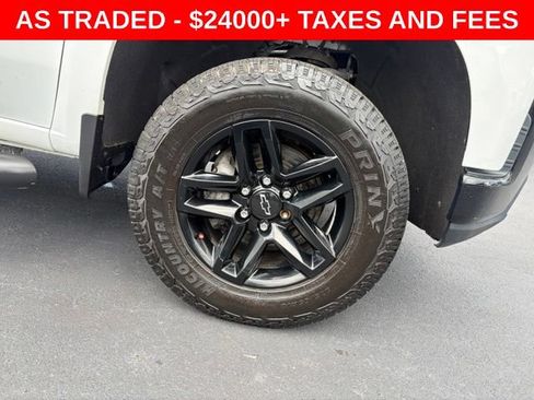 Used 2020 Chevrolet Silverado 1500 Custom Trail Boss w/ Custom Convenience Package AWD/4WD image 8