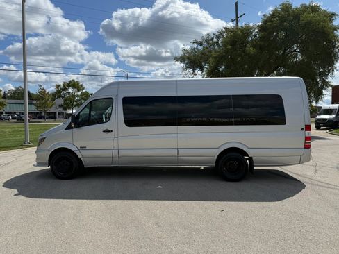 Used 2015 Mercedes-Benz Sprinter 3500 w/ Window Fleet Package image 7