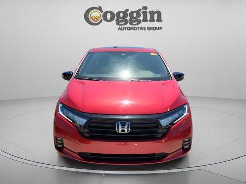 Certified 2023 Honda Odyssey Sport image 9