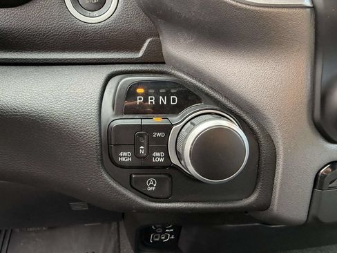 Used 2023 RAM 1500 Big Horn AWD/4WD image 24