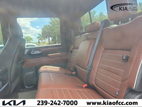 Used 2025 GMC Sierra 2500 Denali Ultimate AWD/4WD image 14