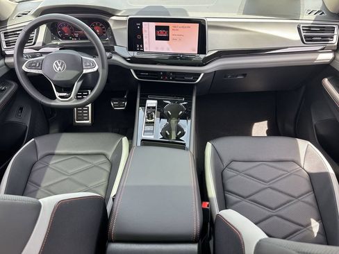 New 2026 Volkswagen Atlas Peak Edition AWD/4WD image 11