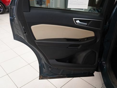Used 2016 Ford Edge SEL w/ Equipment Group 201A AWD/4WD image 23
