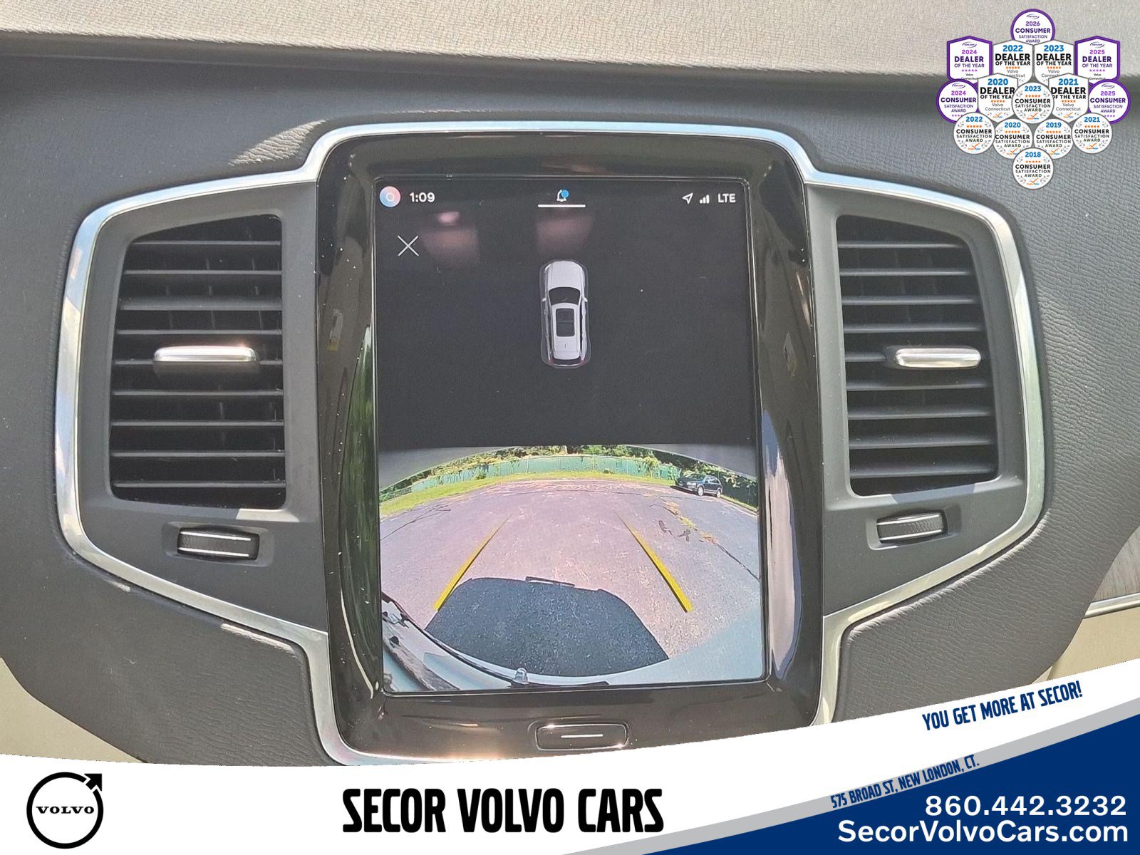 Used 2023 Volvo XC90 B6 Core w/ Protection Package Premier AWD/4WD image 15