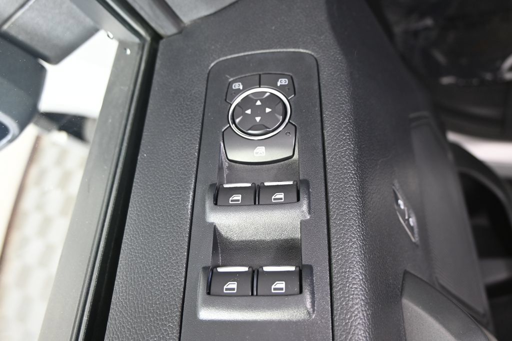 Used 2017 Ford F150 XLT w/ Equipment Group 302A Luxury AWD/4WD image 19
