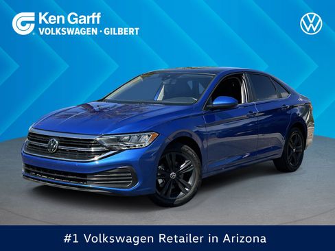 Used 2024 Volkswagen Jetta SE w/ Panoramic Sunroof Package FWD image 1