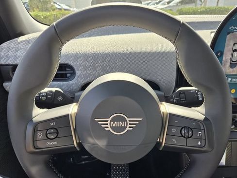 New 2026 MINI Cooper 4-Door Hardtop FWD image 25