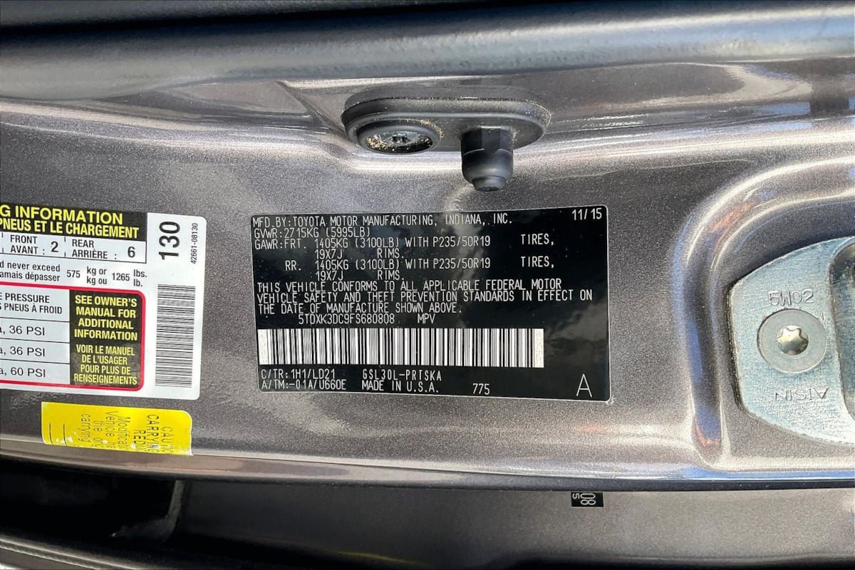 Used 2015 Toyota Sienna SE FWD image 34