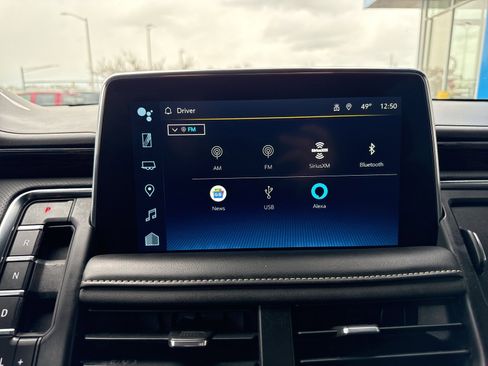 Used 2023 Chevrolet Suburban Premier image 26