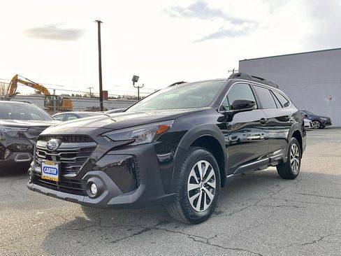 Certified 2025 Subaru Outback Premium image 4