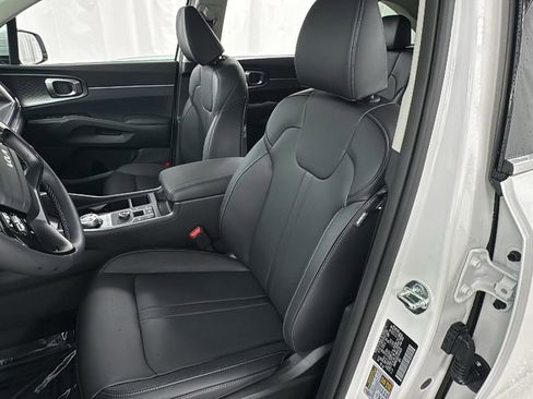 New 2026 Kia Sorento EX AWD/4WD image 10