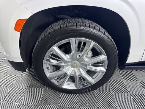 Used 2021 Chevrolet Tahoe High Country w/ Premium Package image 9