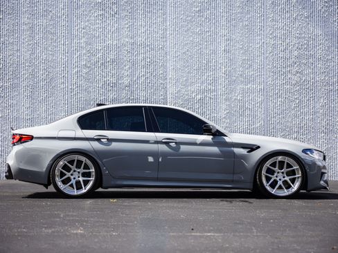 Used 2019 BMW M5 w/ Executive Package image 2