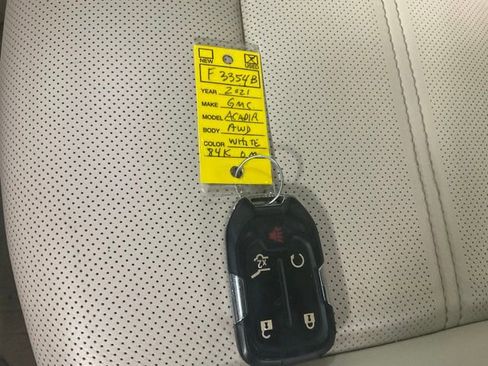 Used 2021 GMC Acadia Denali w/ Denali Ultimate Package image 23