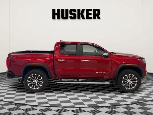 Used 2025 GMC Canyon Denali AWD/4WD image 2