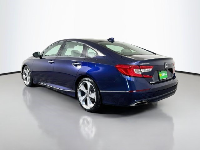 Used 2018 Honda Accord Touring image 7