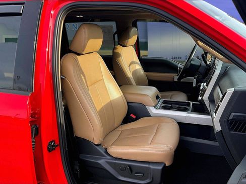 Used 2022 Ford F250 Lariat w/ Chrome Package image 31