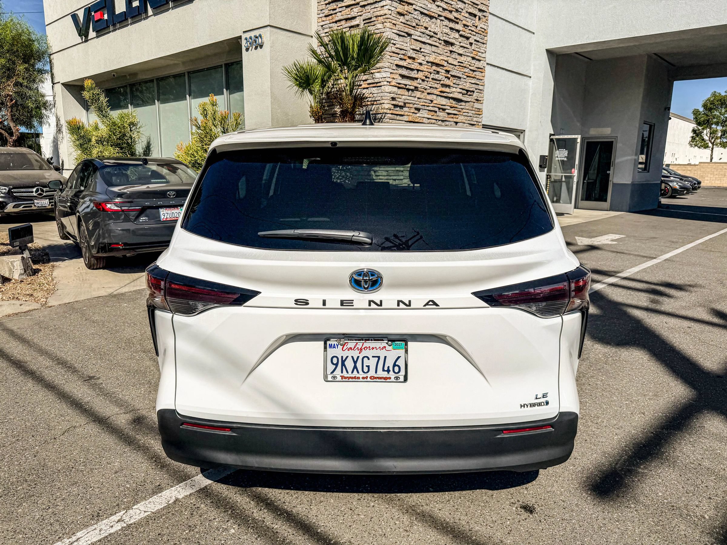 Used 2023 Toyota Sienna LE FWD image 12