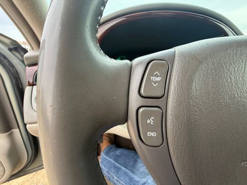 Used 2005 Cadillac De Ville FWD image 14