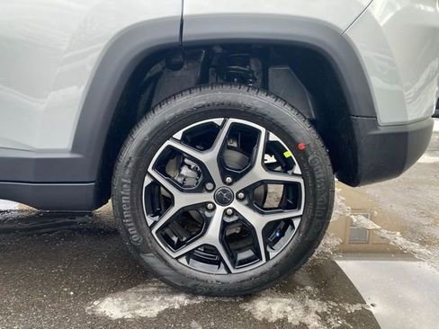 New 2026 Jeep Compass Limited image 17