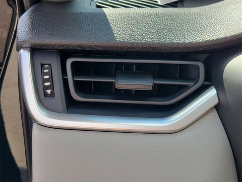 New 2025 Toyota RAV4 XLE image 32