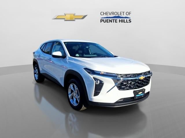 New 2026 Chevrolet Trax LS w/ LS Convenience Package FWD image 2