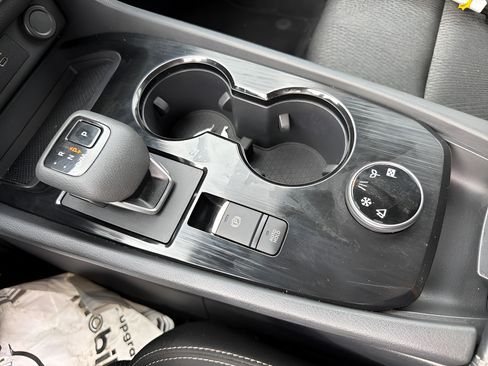 Certified 2024 Nissan Rogue SV AWD/4WD image 68