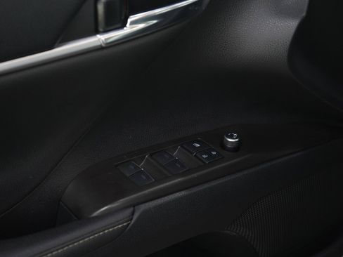 Used 2022 Toyota Camry XSE FWD image 20