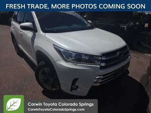 Used 2018 Toyota Highlander Limited Platinum AWD/4WD image 1