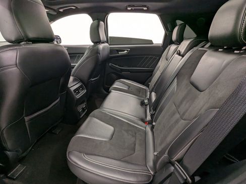Used 2020 Ford Edge ST image 23