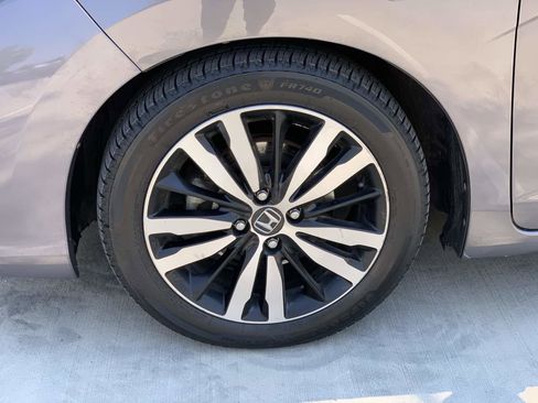 Used 2018 Honda Fit EX image 8